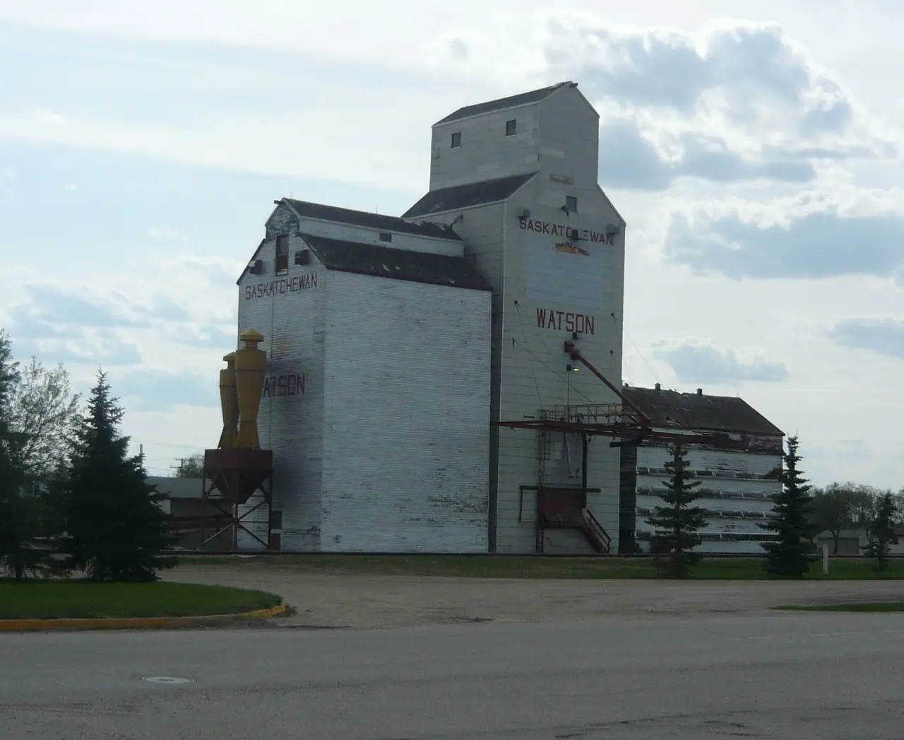 Watson grain elevator, 2010